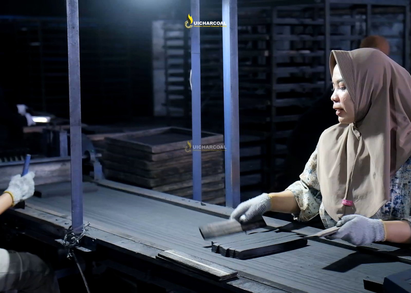 shisha coconut charcoal briquettes factory