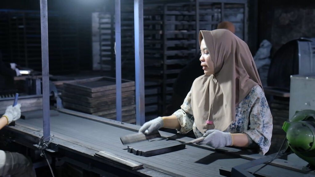 coconut charcoal briquettes factory