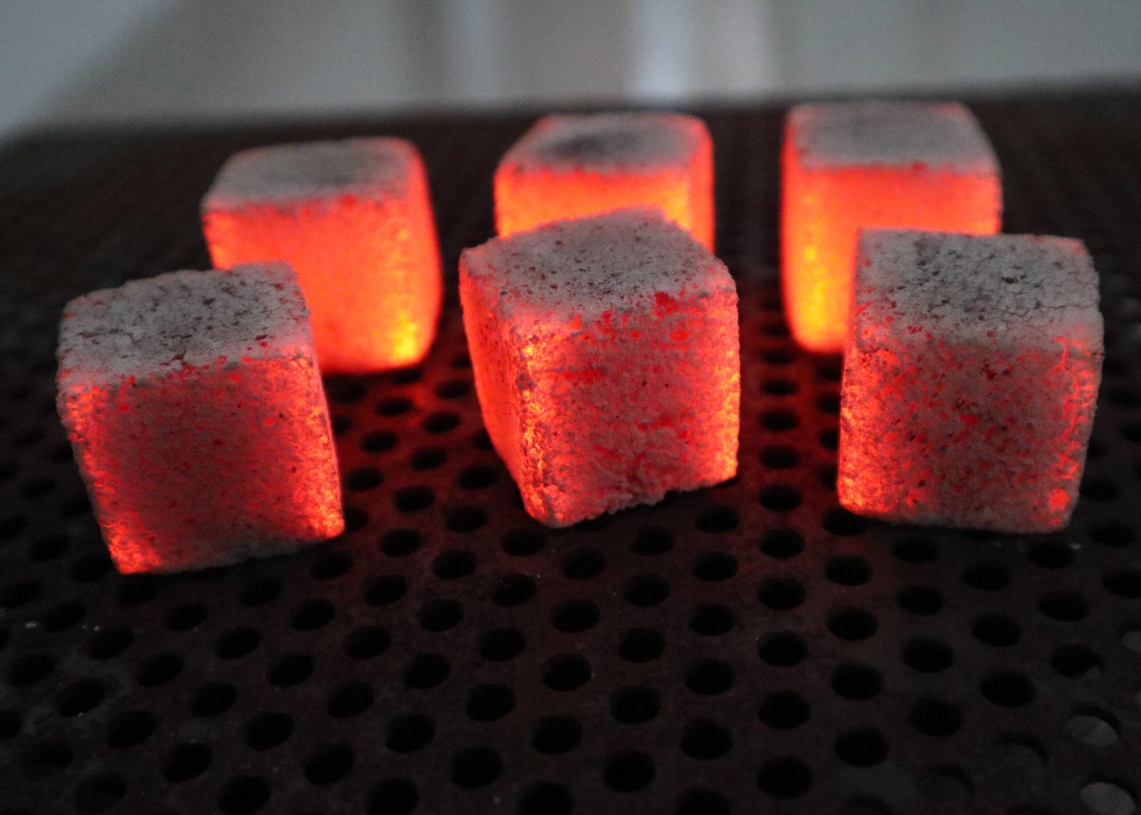 coconut charcoal briquettes cube burning test